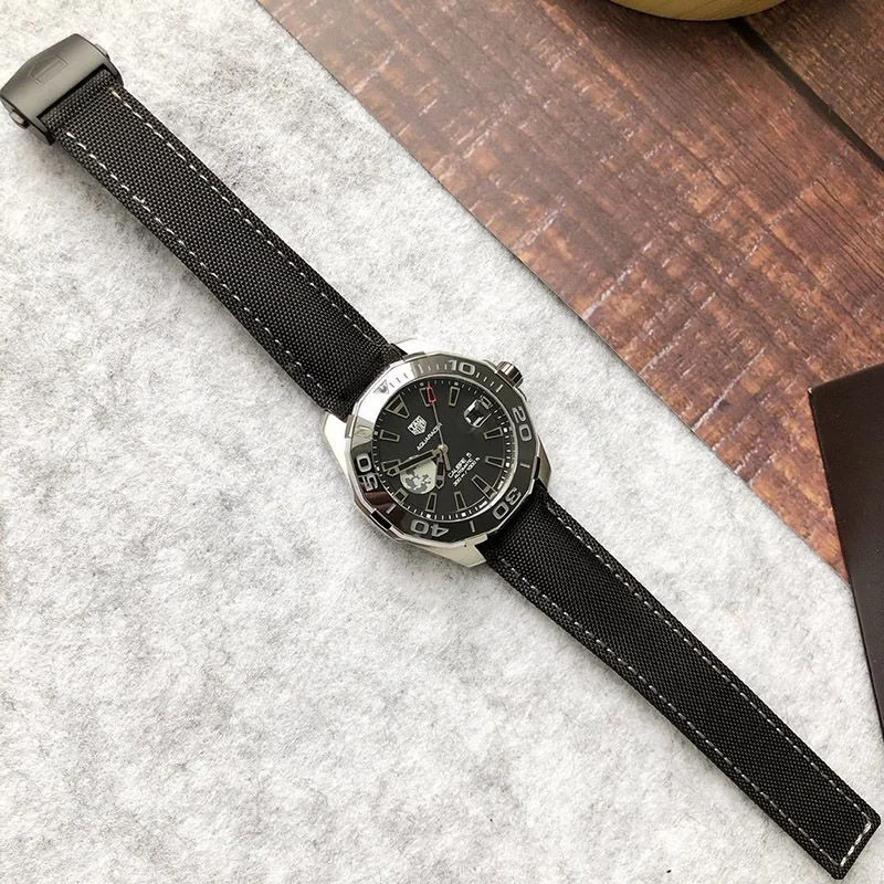 世界中で大人気♪タグホイヤー アクアレーサー コピー 直径 43MM WAY201J.FC6370